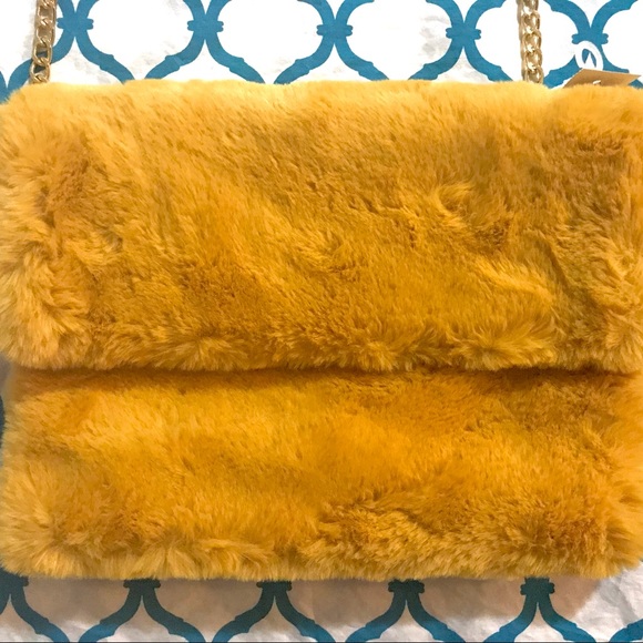 SOLD! N/A - New +Tag~ Soft Faux Fur Rabbit HAND BAG Crossbody Clutch~ Yellow - Picture 2 of 5